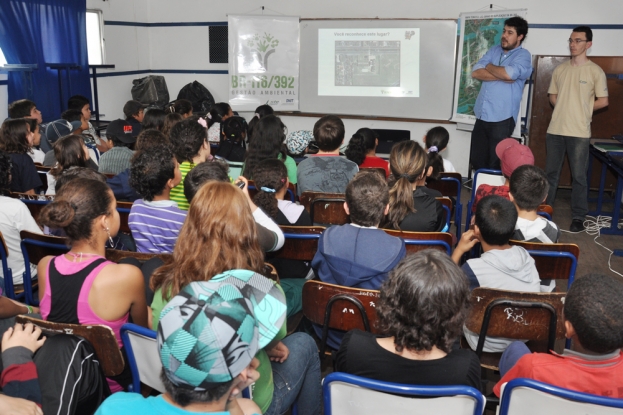 Atividade de educação ambiental na E.E.E.F. Almirante Tamandaré - 16 de agosto de 2012