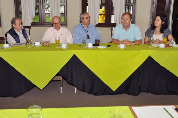 Café da manhã na Associação Rual de Pelotas: DNIT, Gestão Ambiental e Aliança Pelotas em reunião - 12 de novembro de 2012