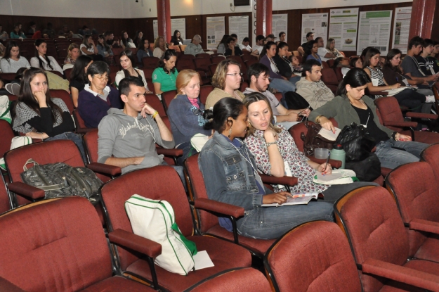 Público acadêmico assiste palestra da Gestão Ambiental da BR-116/392 no III SIEPE - 14 de novembro 2012
