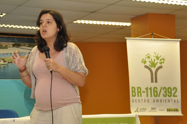 Palestra do I Seminário Gestão Ambiental de Caminhos. Ecól. Renata Freitas (STE) - 12 de dezembro de 2012