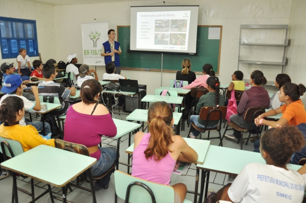 Atividade da Educação Ambiental na E.M.E.F. Olavo Bilac - 26 de março de 2013