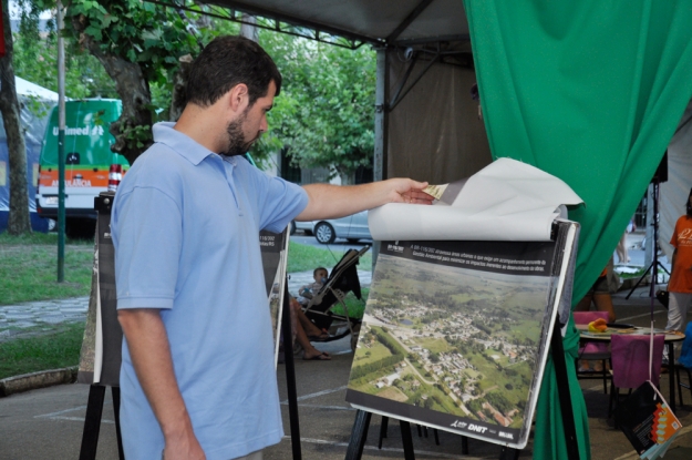 Estande da Gestão Ambiental na 42ª Feira do Livro da FURG - Rio Grande _ 31 de janeiro de 2015.